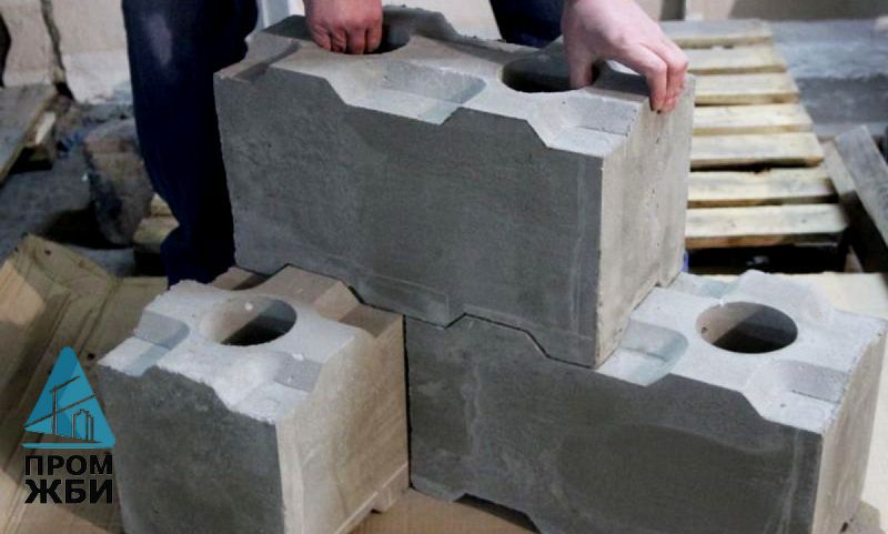 1-1-33Производство LEGO-блоков для строительства домов