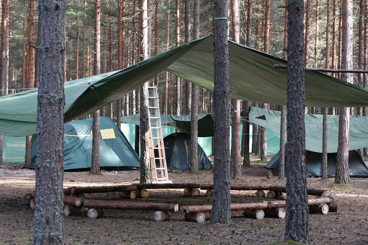 Палаточный городок в парке